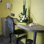 Du Levant 3* Parigi